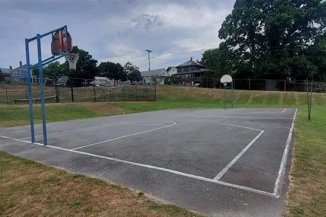 Bay View Narragansett Basketball Court