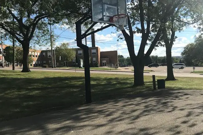Flora Park Basketball Court