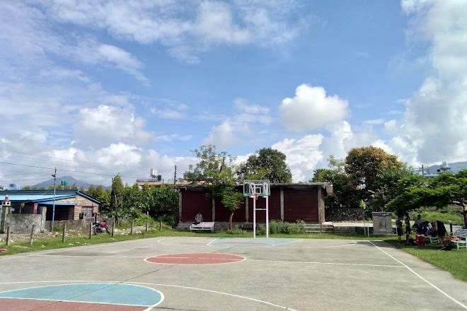 Simpson Park-basketball court